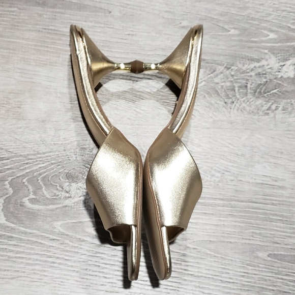 Lilly Pulitzer Kimi Mules Gold Metallic Slides - Picture 3 of 5